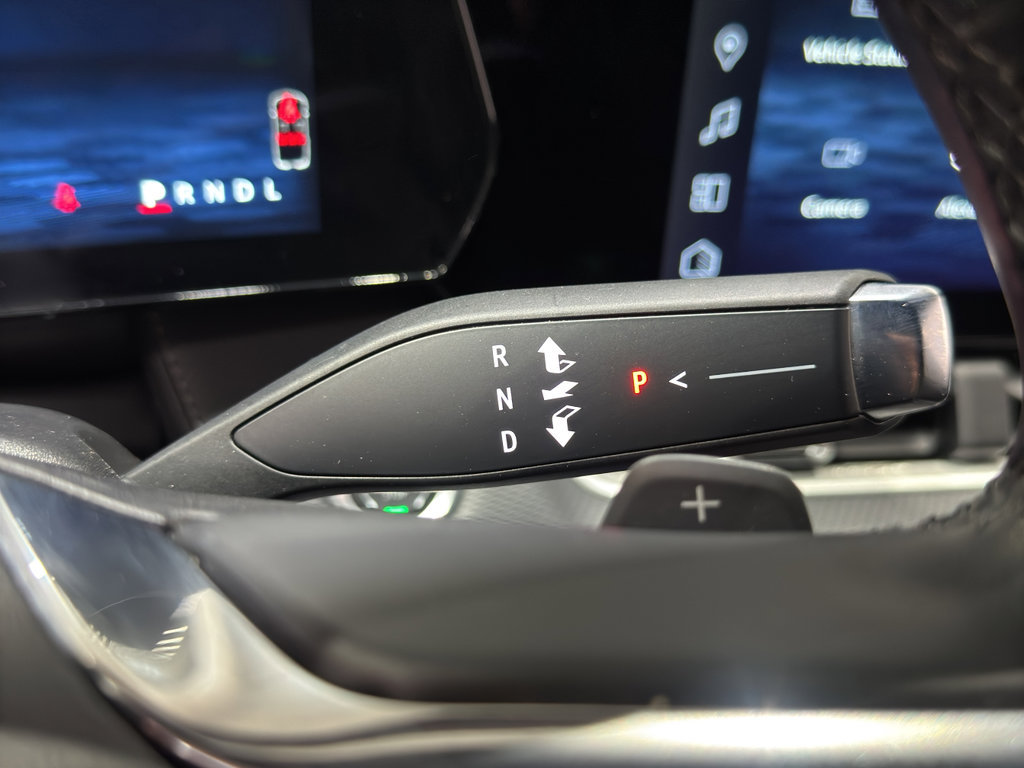 Used 2025 Chevrolet Equinox LT w/ Convenience Package II image 26