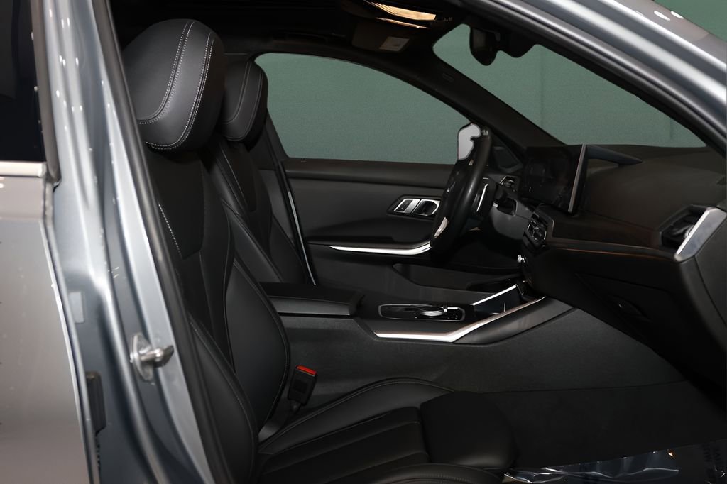 Used 2023 BMW 330e xDrive w/ Premium Package image 16