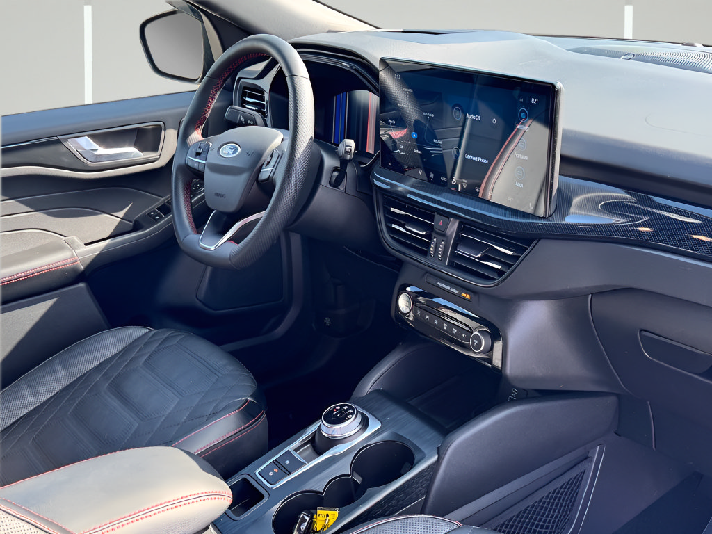 Used 2023 Ford Escape ST-Line Elite w/ Premium Technology Package AWD/4WD image 9