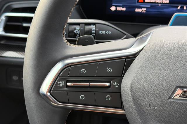 New 2027 Chevrolet Traverse Z71 w/ Enhanced Driving Package AWD/4WD image 28