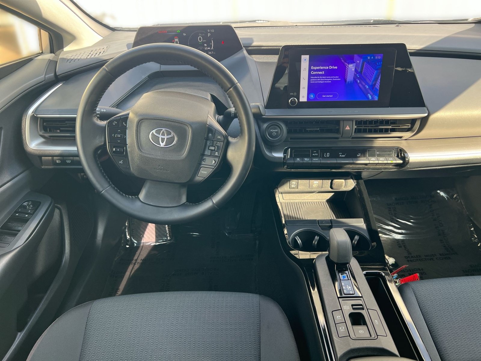 Used 2025 Toyota Prius LE FWD image 22