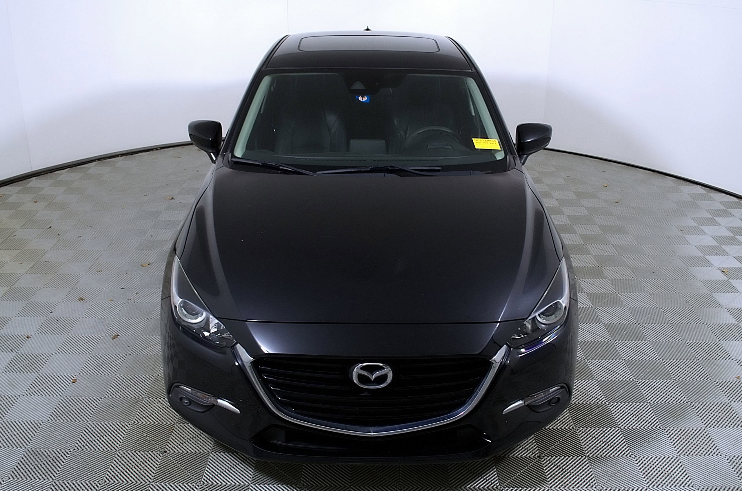 Used 2017 MAZDA MAZDA3 Grand Touring image 4