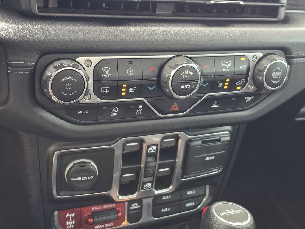 Used 2024 Jeep Gladiator Mojave w/ Convenience Group image 26