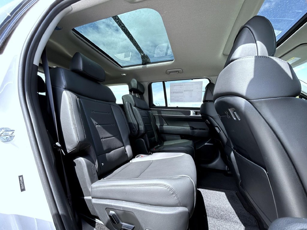 New 2026 Hyundai Santa Fe Limited AWD/4WD image 18