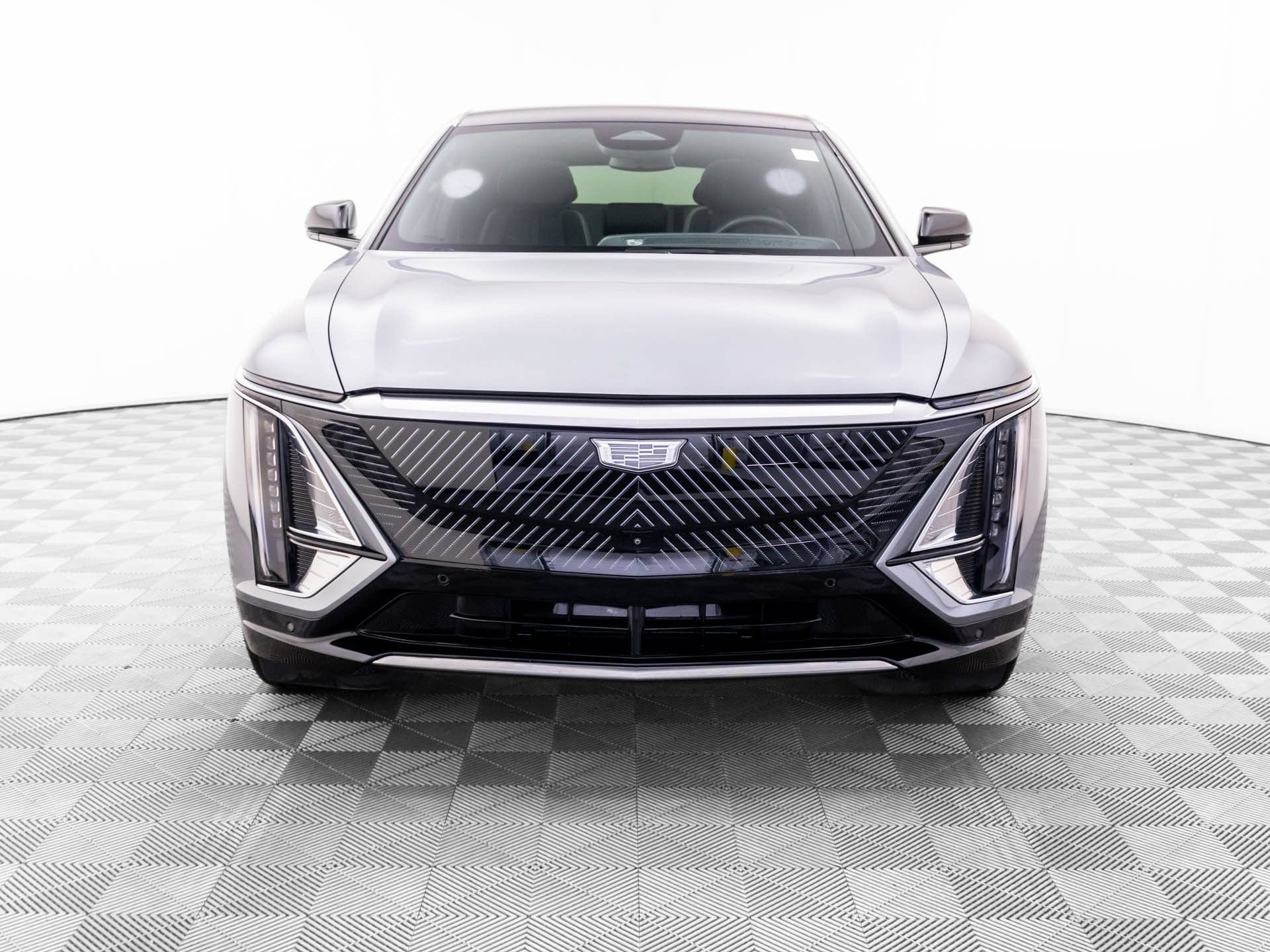 Certified 2024 Cadillac Lyriq Tech w/ Driver Assist Package AWD/4WD image 9