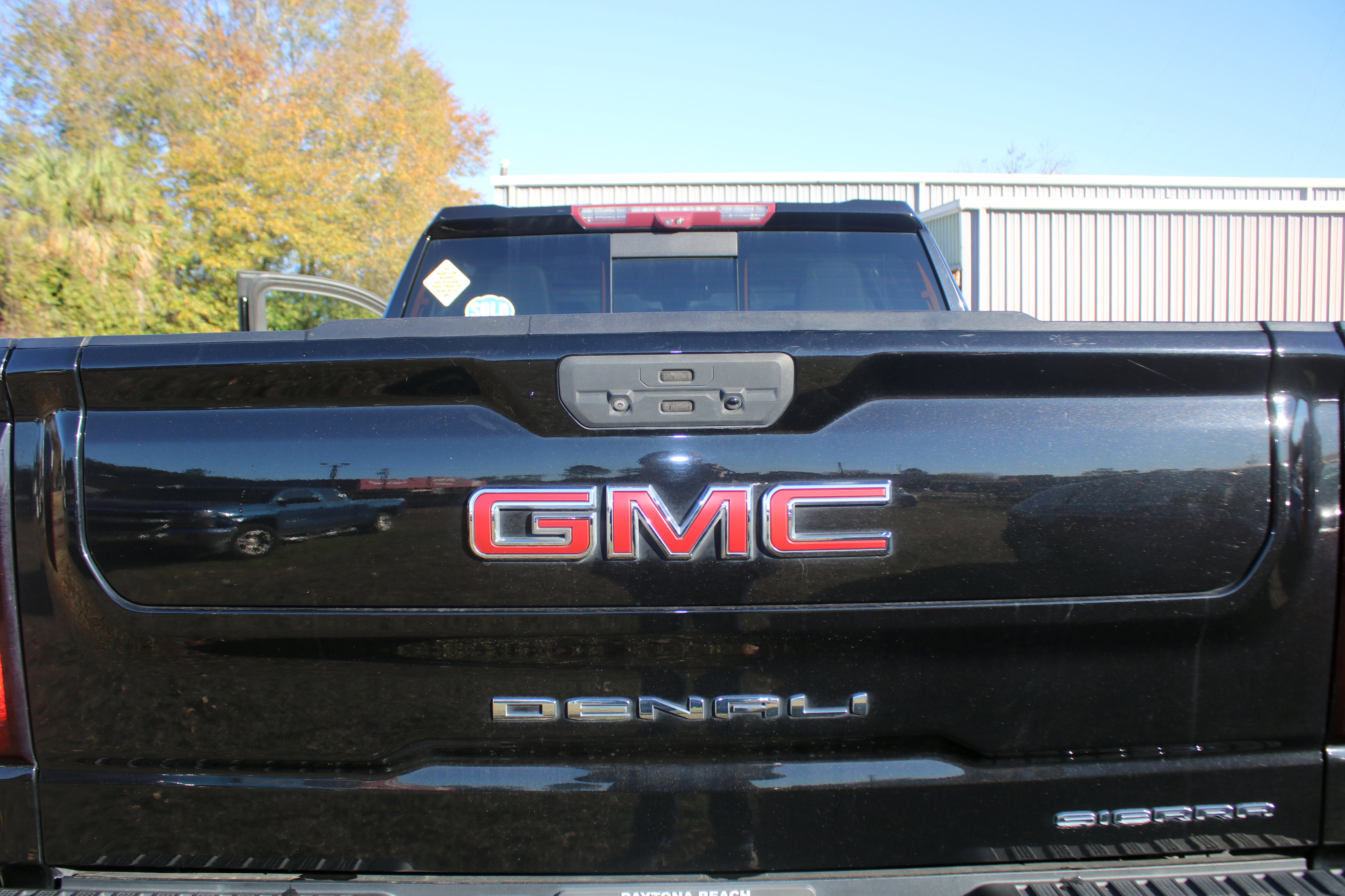 Used 2022 GMC Sierra 1500 Denali w/ Denali Reserve Package image 21