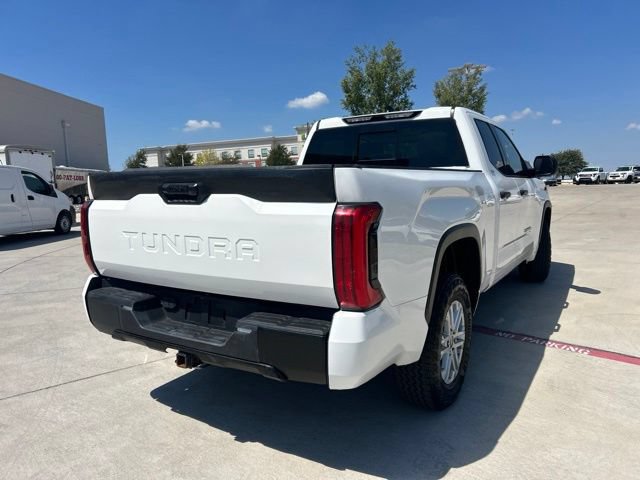 Used 2022 Toyota Tundra SR5 AWD/4WD image 4