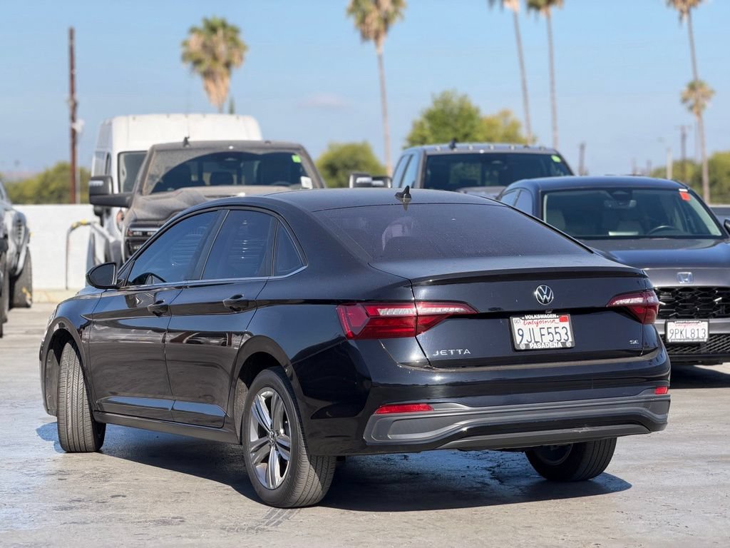 Used 2023 Volkswagen Jetta SE FWD video 2