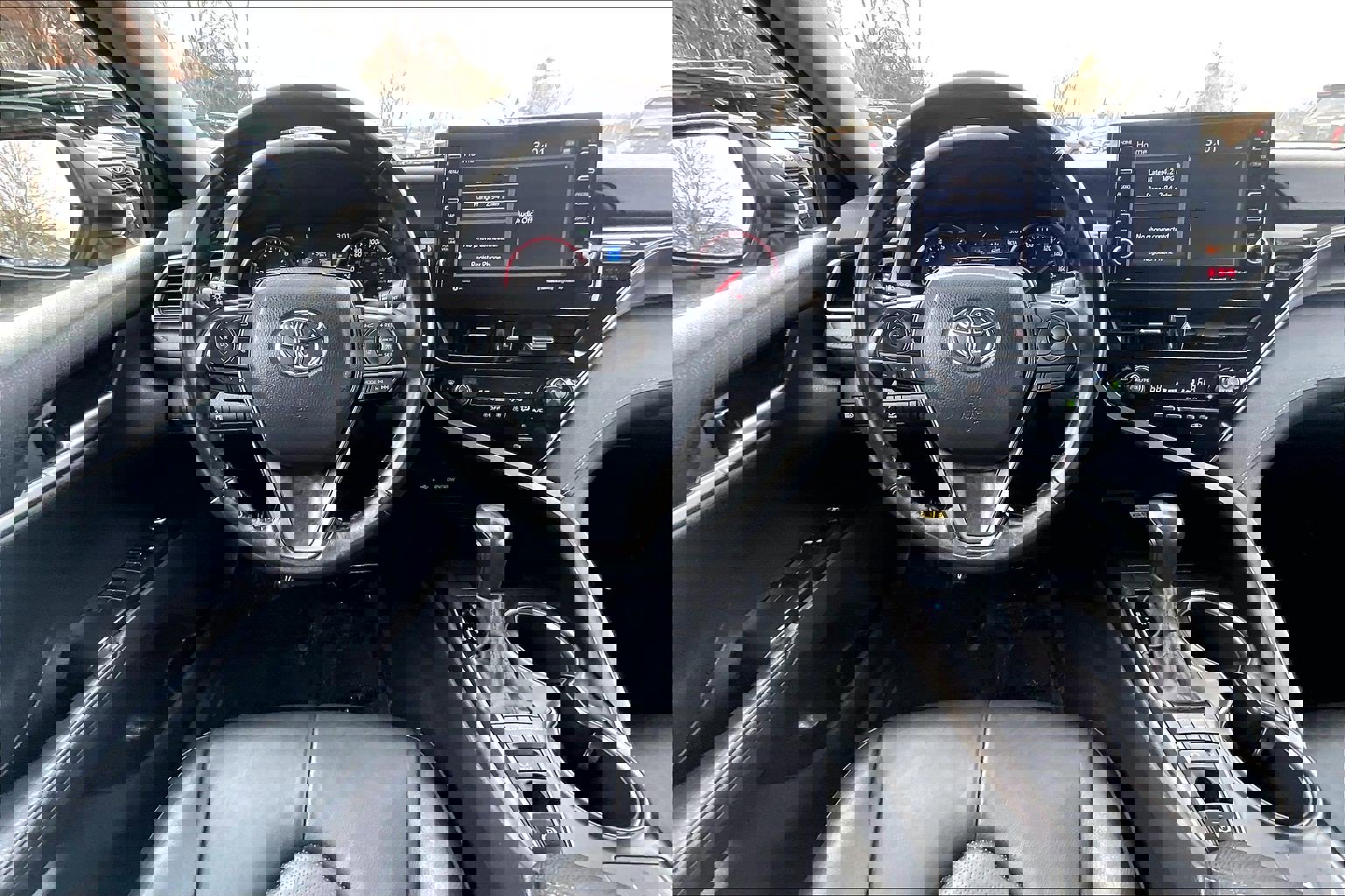 Used 2023 Toyota Camry XSE image 5