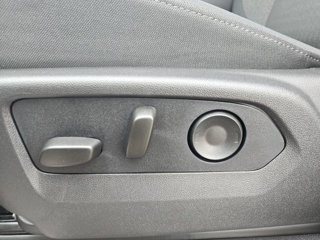 Used 2026 GMC Sierra 1500 SLE w/ Preferred Package image 28