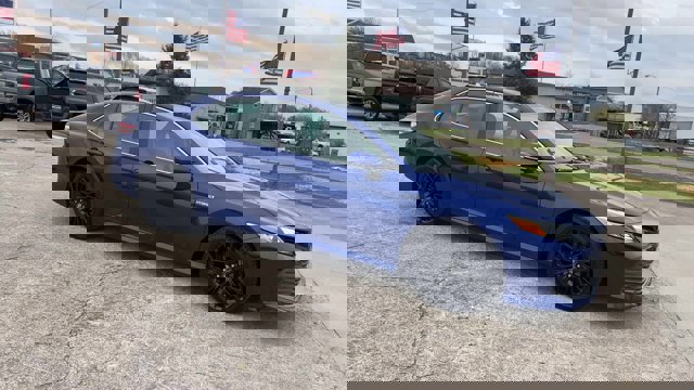 Used 2018 Toyota Camry XLE image 2