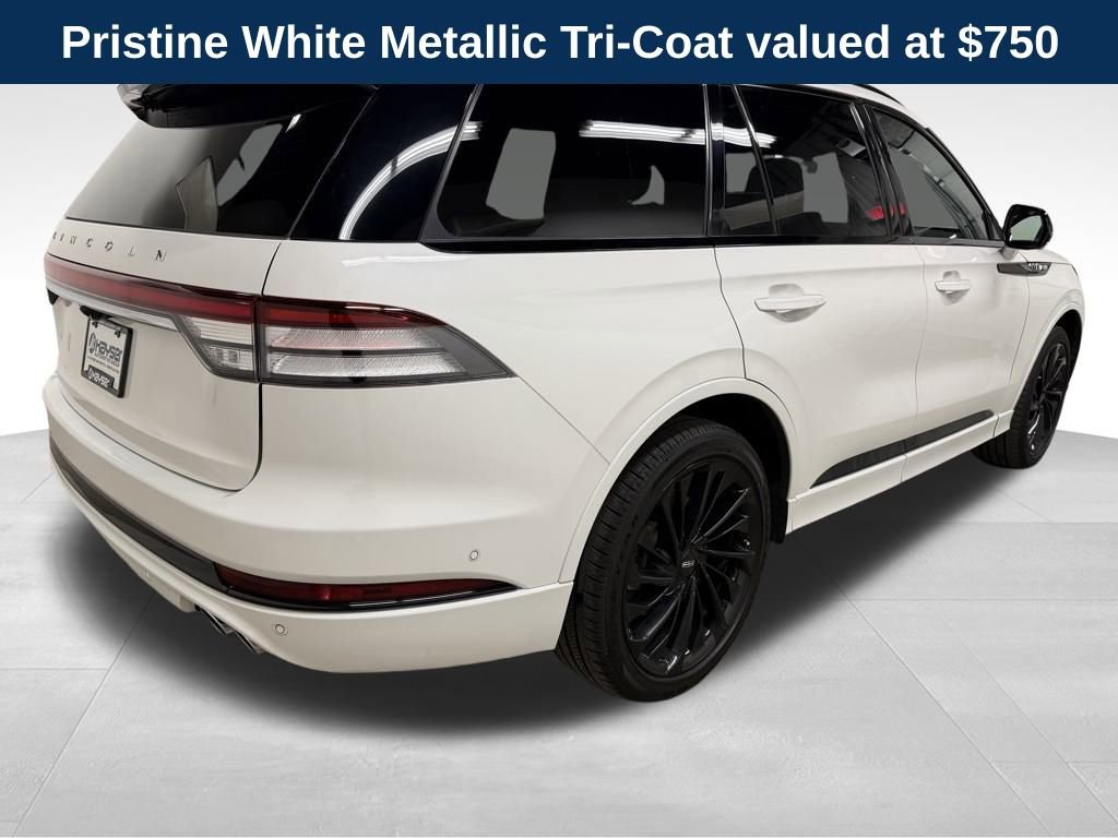 Used 2023 Lincoln Aviator Reserve w/ Equipment Group 201A image 8