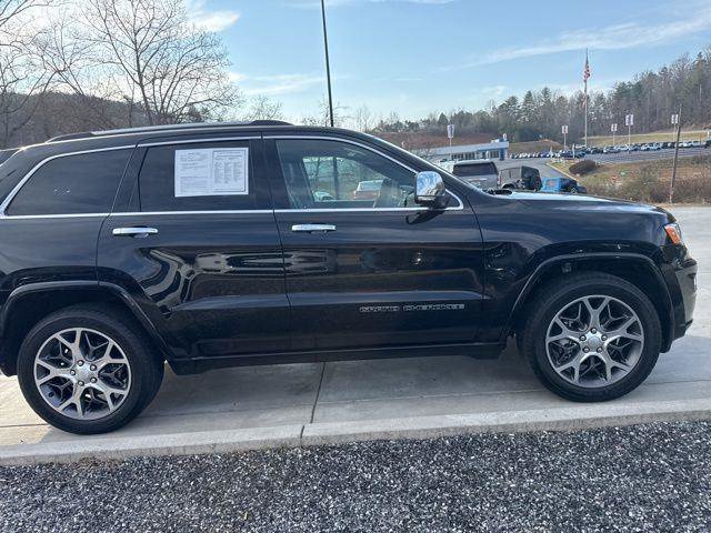 Used 2020 Jeep Grand Cherokee Overland image 3