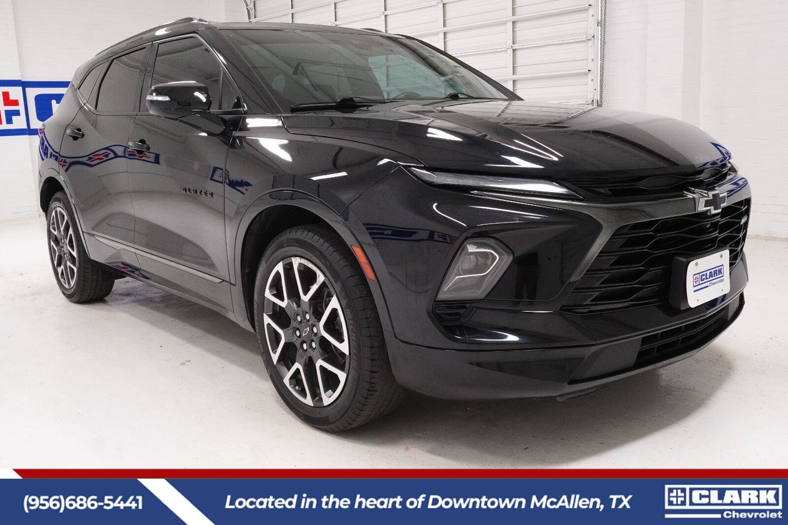 Used 2023 Chevrolet Blazer RS w/ Driver Confidence II Package FWD image 3