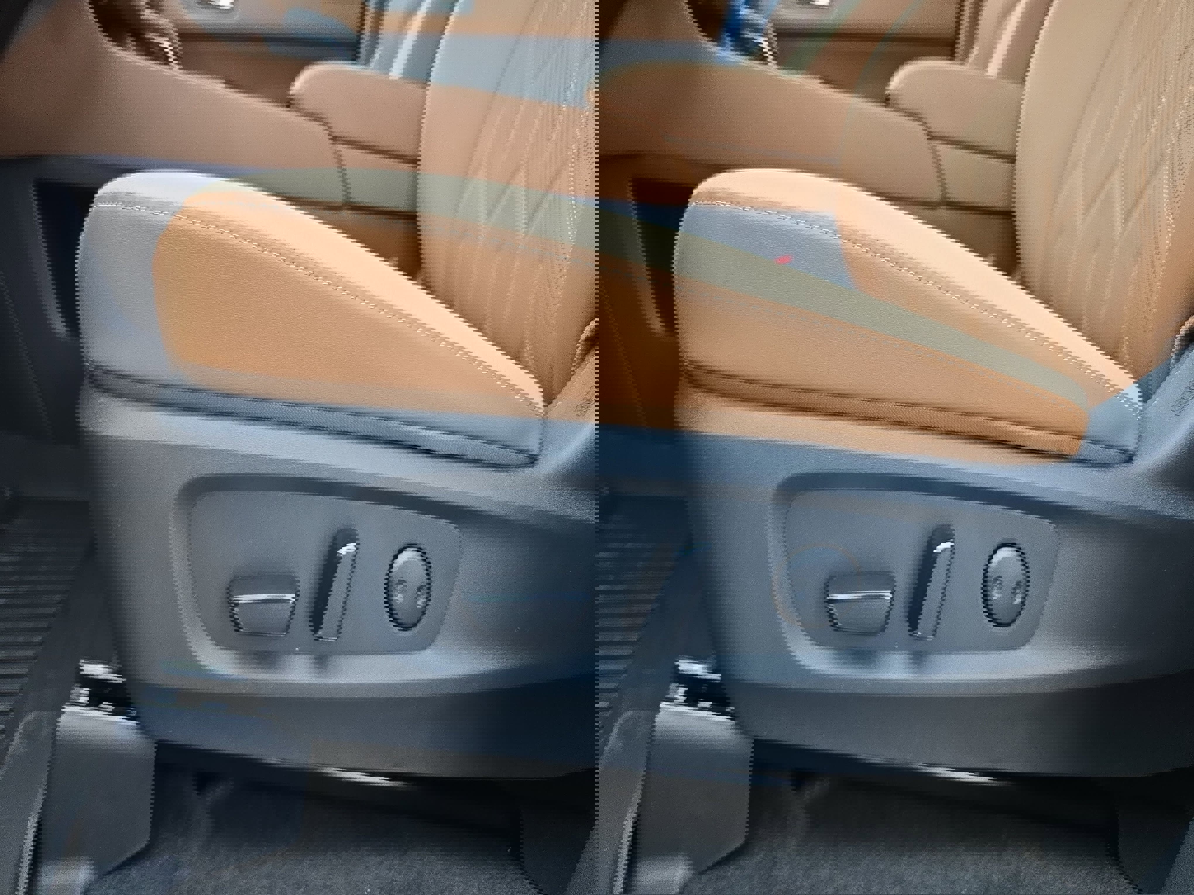 New 2026 Nissan Pathfinder Platinum image 30