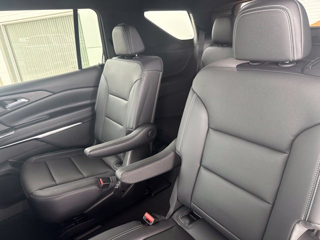 New 2026 Chevrolet Traverse LT w/ Driver Confidence Package AWD/4WD image 28