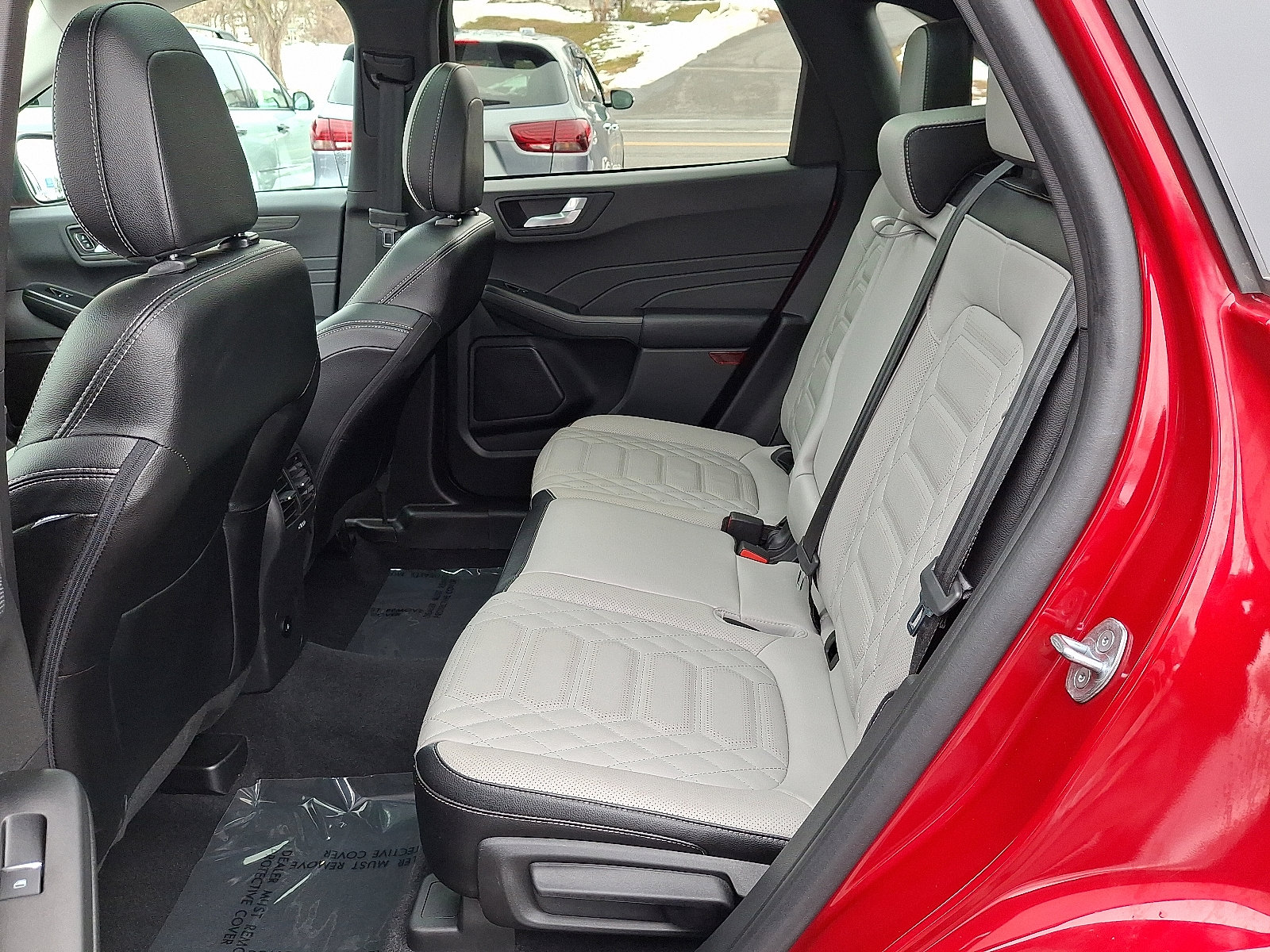 Used 2023 Ford Escape Platinum w/ Premium Technology Package image 10