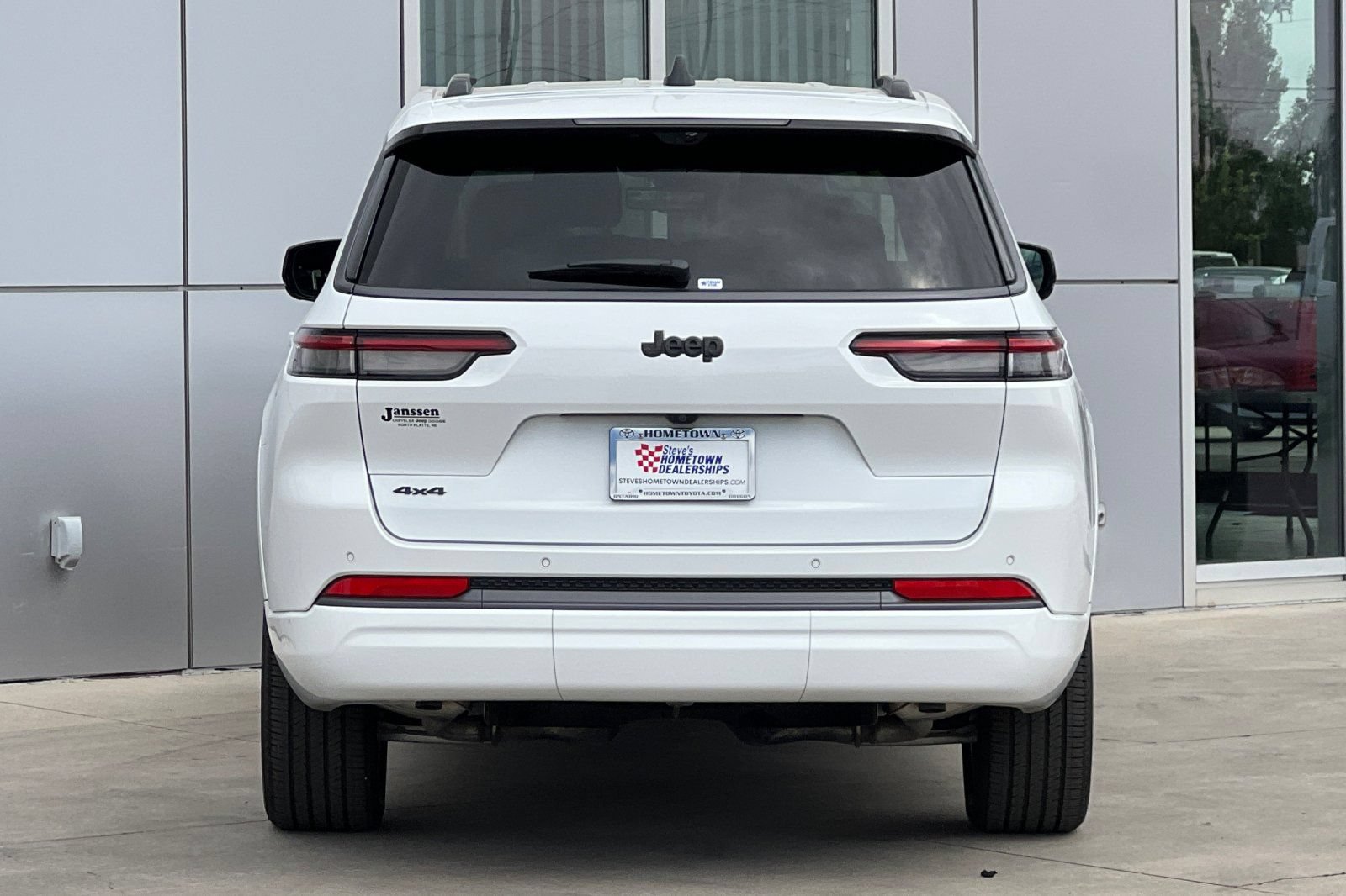 Used 2026 Jeep Grand Cherokee L Limited AWD/4WD image 5