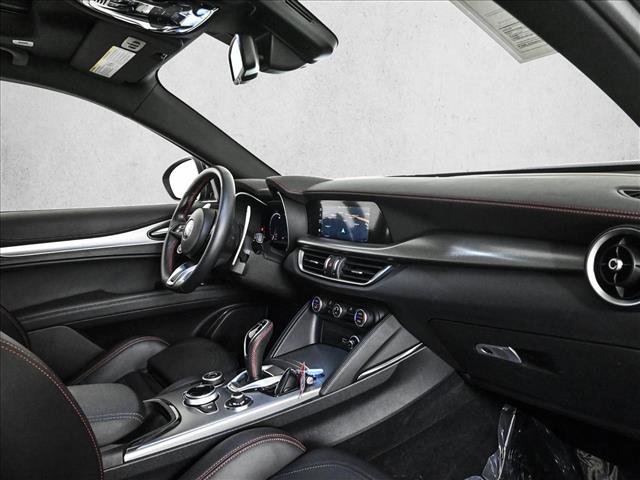 Used 2024 Alfa Romeo Stelvio AWD image 23