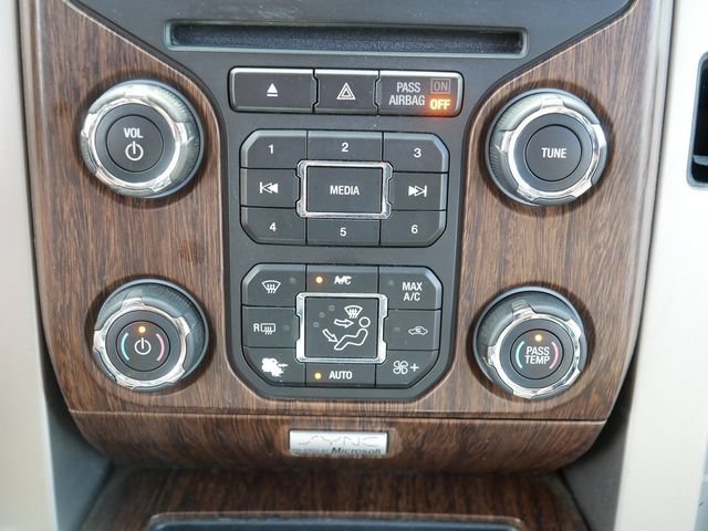 Used 2014 Ford F150 Lariat w/ Equipment Group 502A Luxury AWD/4WD image 30