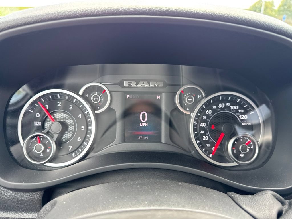 New 2026 RAM 2500 Tradesman AWD/4WD image 14