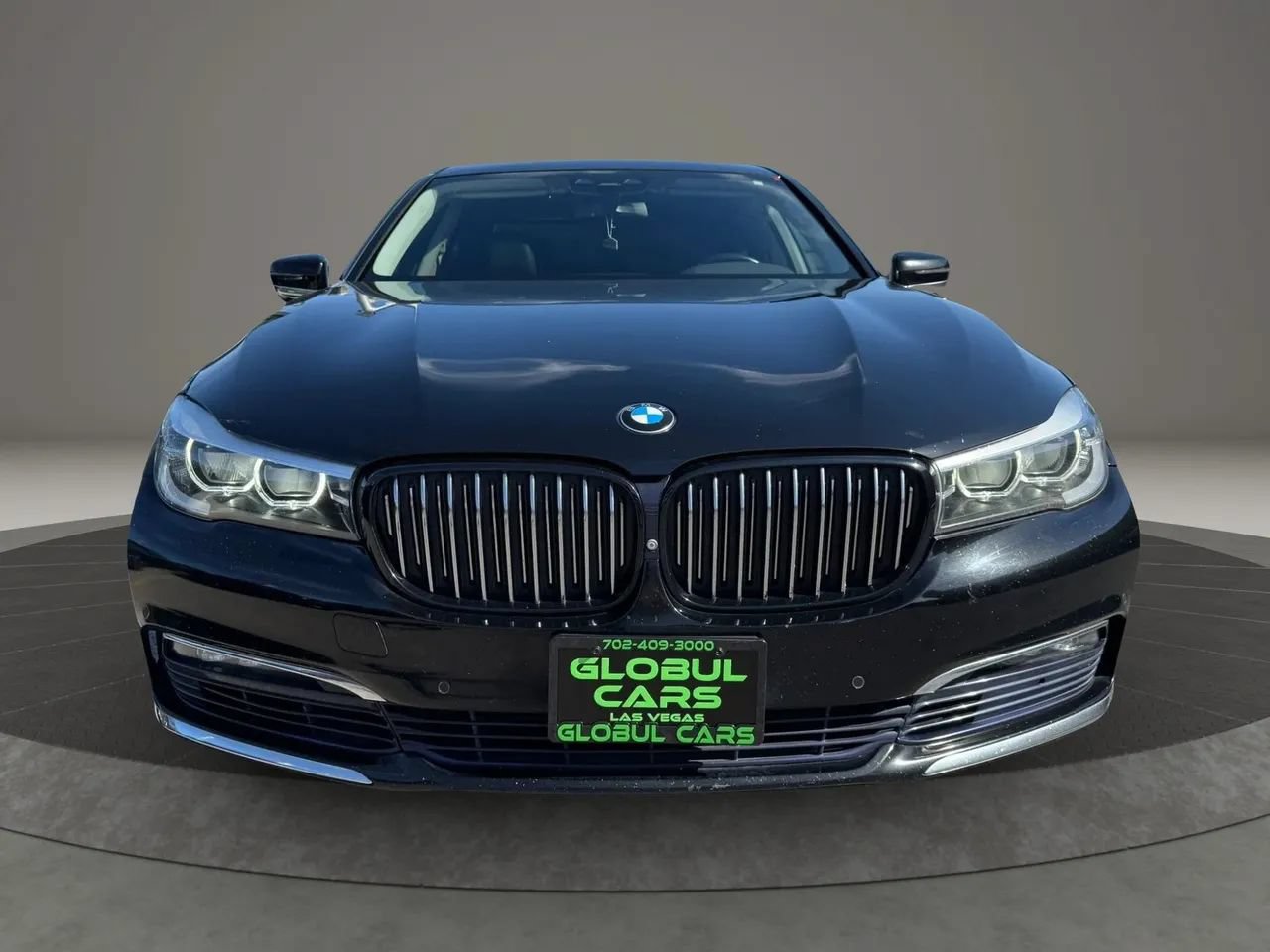 Used 2017 BMW 740i RWD image 3