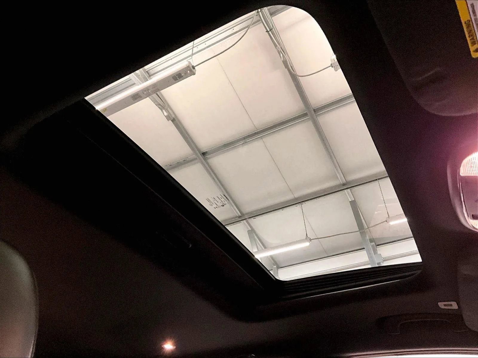 Used 2020 Jeep Grand Cherokee Altitude image 21