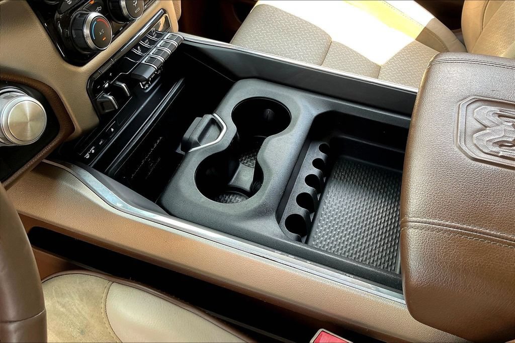 Used 2019 RAM 1500 Laramie AWD/4WD image 16