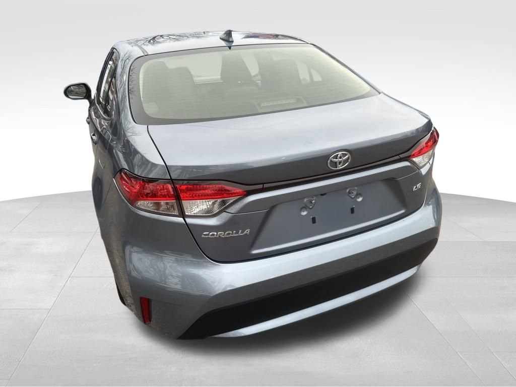 Used 2022 Toyota Corolla LE image 16