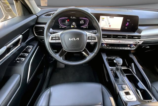 Used 2025 Kia Telluride LX FWD image 10