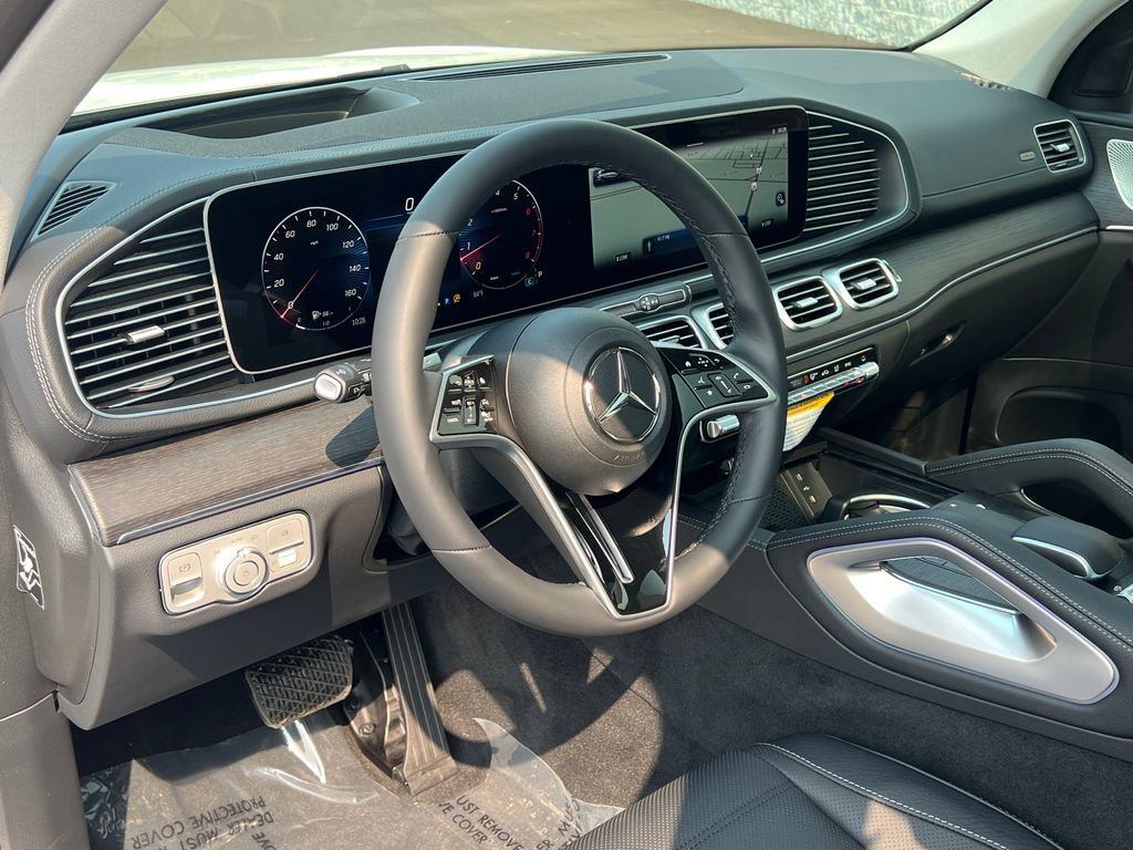 New 2026 Mercedes-Benz GLS 450 4MATIC image 16