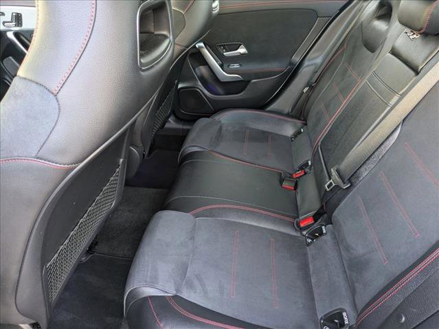 Used 2020 Mercedes-Benz CLA 250 image 18