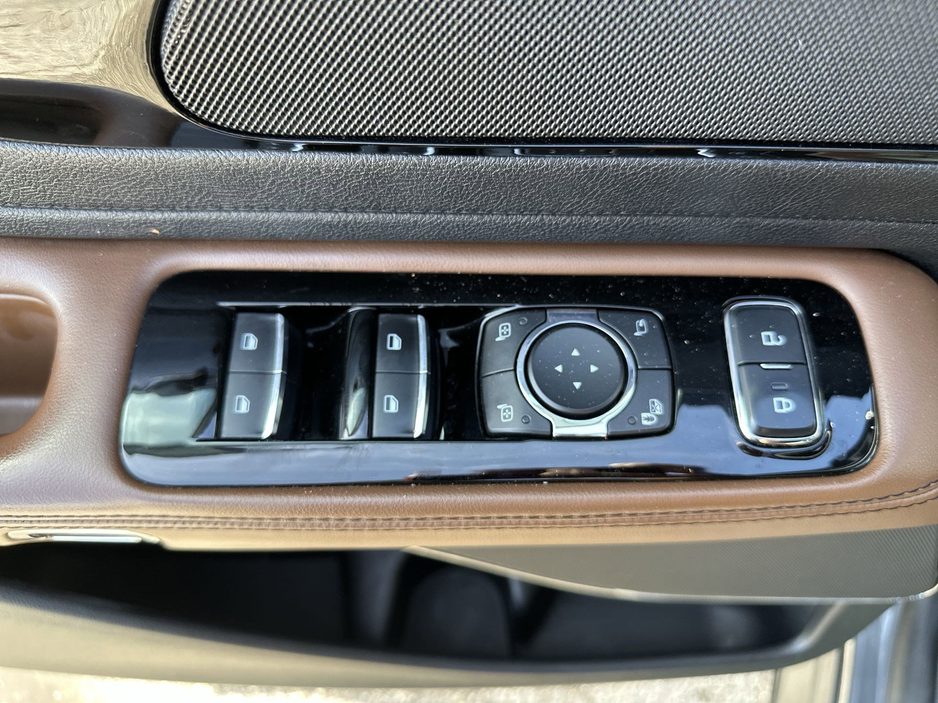 Used 2022 Lincoln Aviator Grand Touring w/ Elements Package Plus AWD/4WD image 15