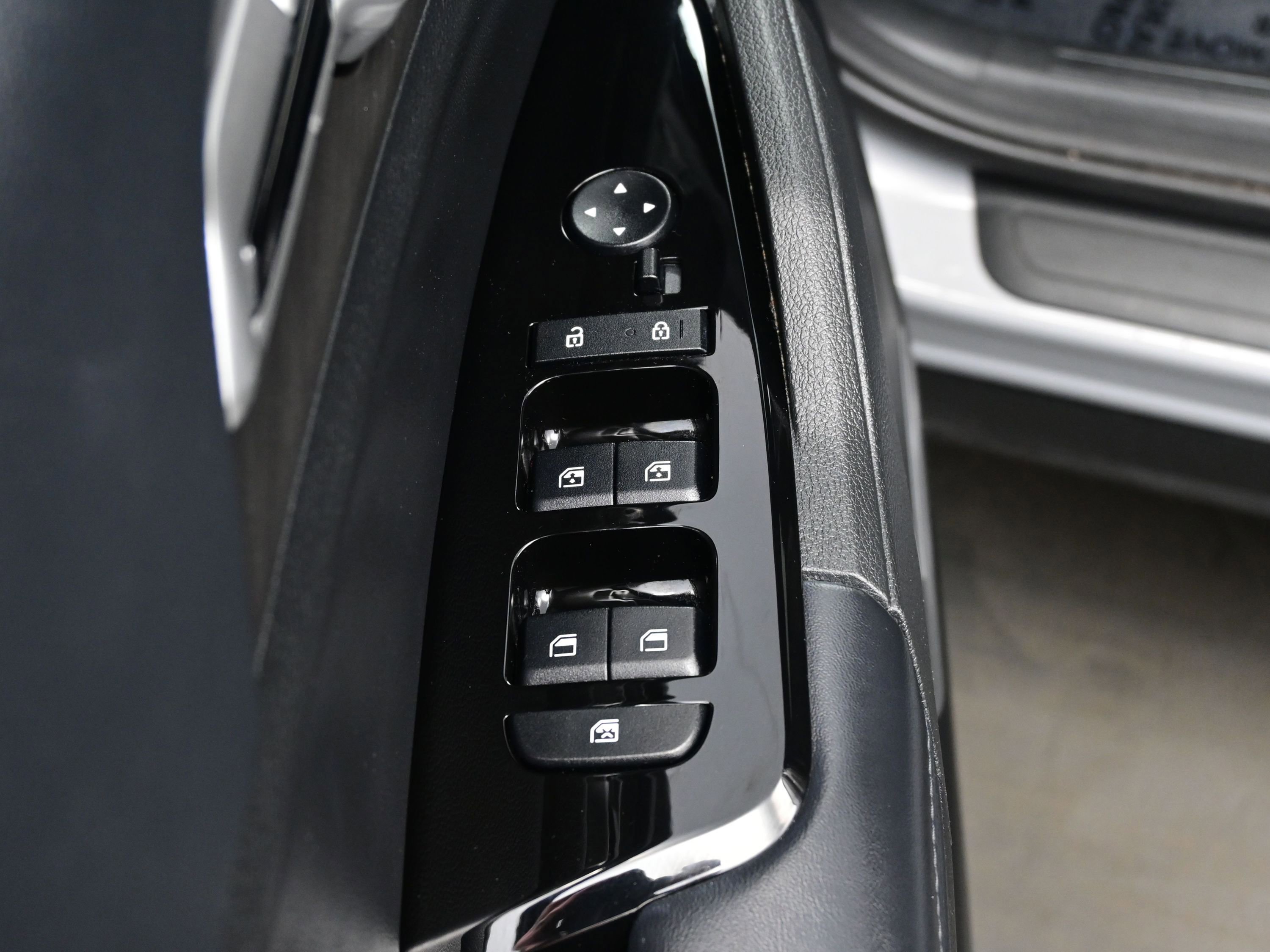 Used 2023 Kia Sportage X-Line w/ X-Line Premium Package image 10