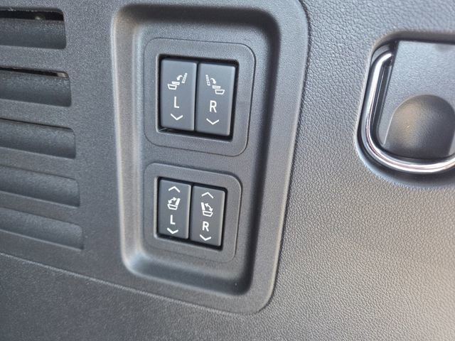 New 2026 GMC Acadia Denali w/ Super Cruise Package image 11