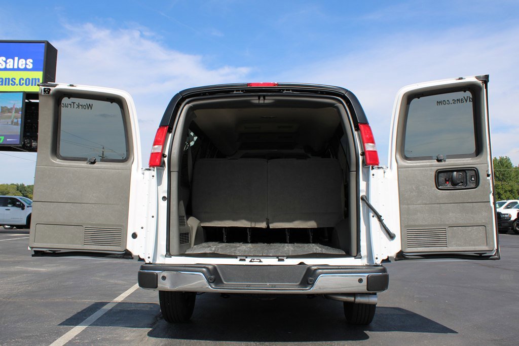 Used 2024 Chevrolet Express 3500 LT w/ LT Preferred Equipment Group image 11