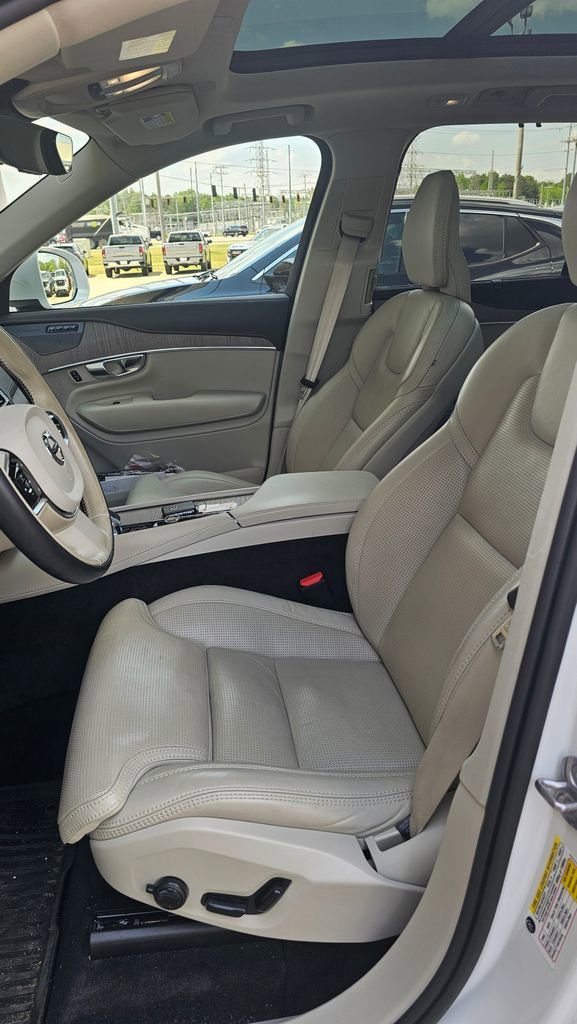 Used 2023 Volvo XC90 B6 Ultimate AWD/4WD image 5