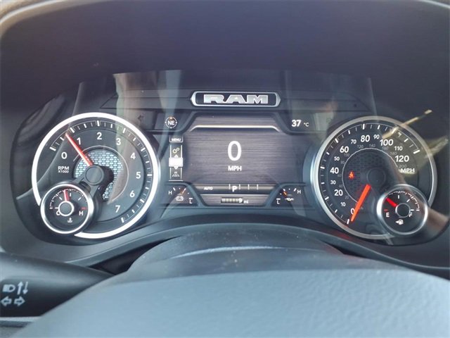 New 2026 RAM 1500 4x4 Crew Cab image 24