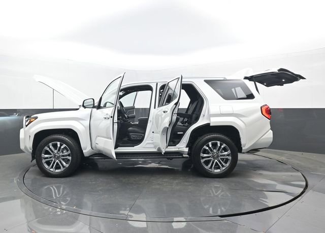 Used 2025 Toyota 4Runner Limited image 33