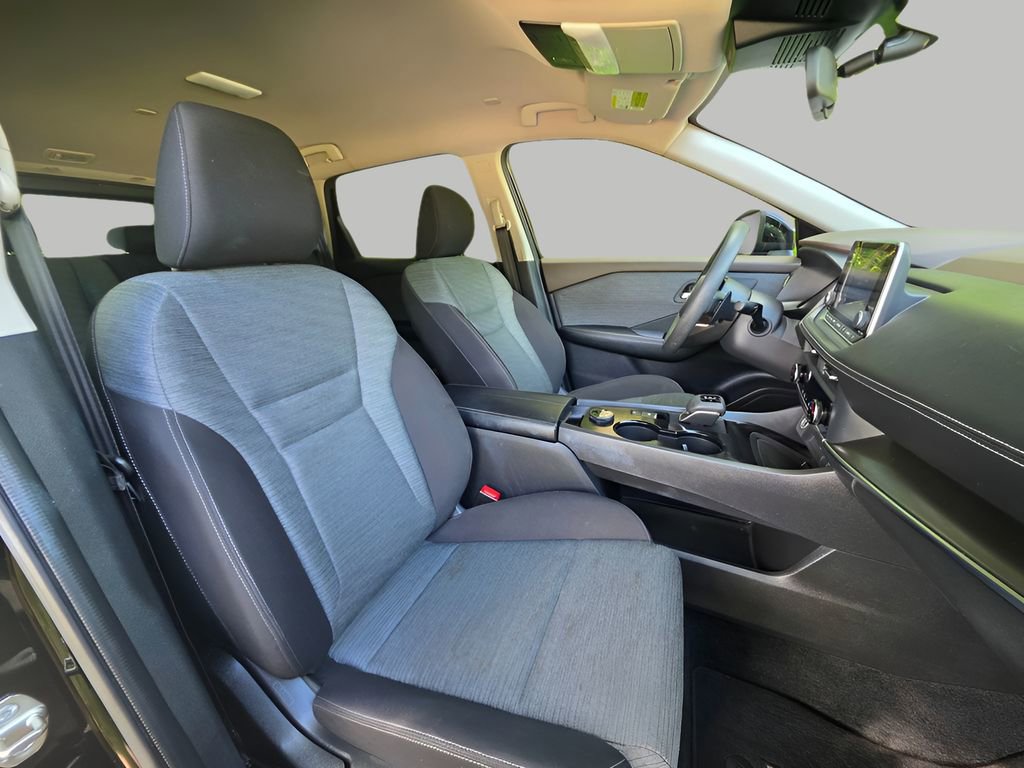 Used 2023 Nissan Rogue SV AWD/4WD image 10