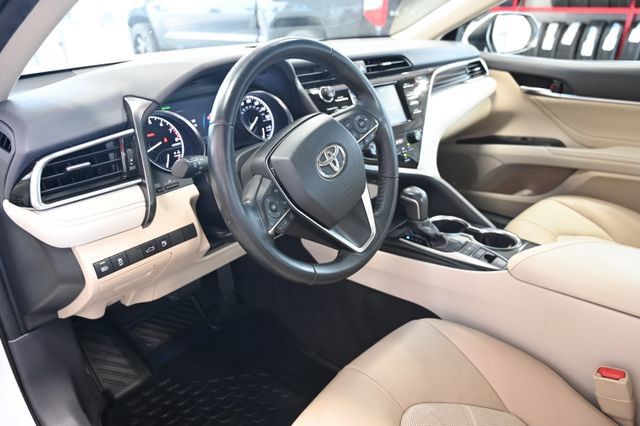 Used 2018 Toyota Camry XLE FWD image 20