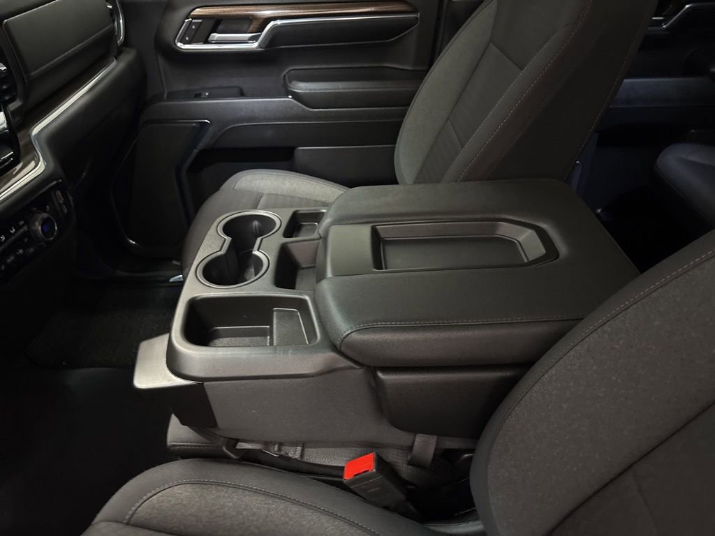 Used 2024 Chevrolet Silverado 1500 RST AWD/4WD image 17