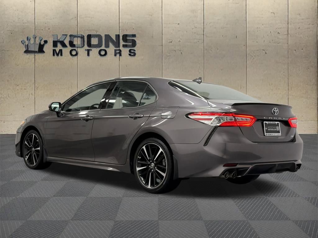 Used 2020 Toyota Camry XSE image 6