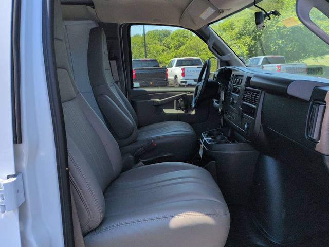 New 2025 Chevrolet Express 2500 RWD image 26