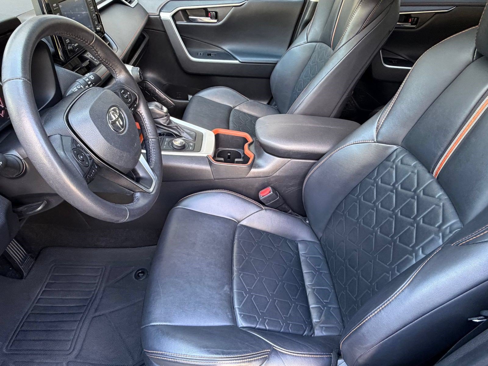 Used 2022 Toyota RAV4 Adventure AWD/4WD image 5