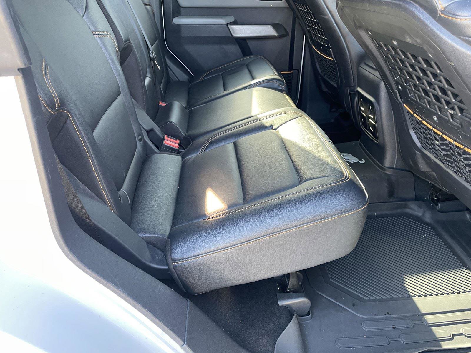 Used 2022 Ford Bronco Badlands image 29