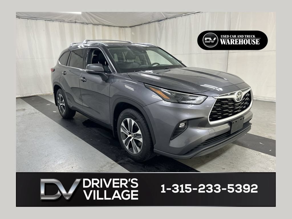Used 2022 Toyota Highlander XLE