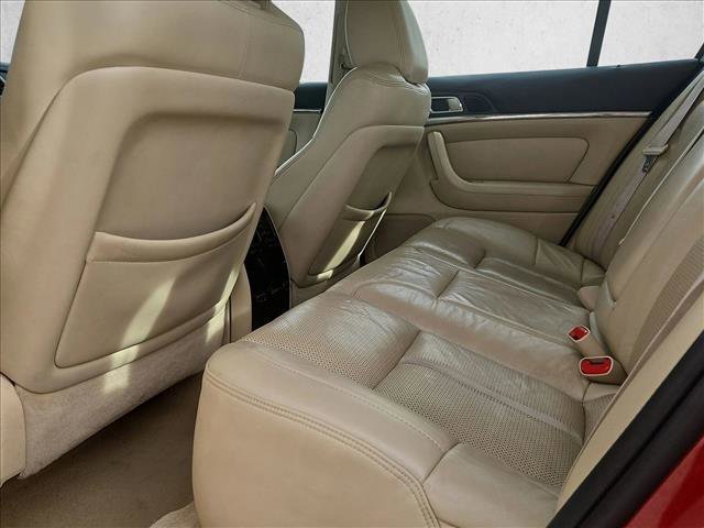 Used 2009 Lincoln MKS image 21