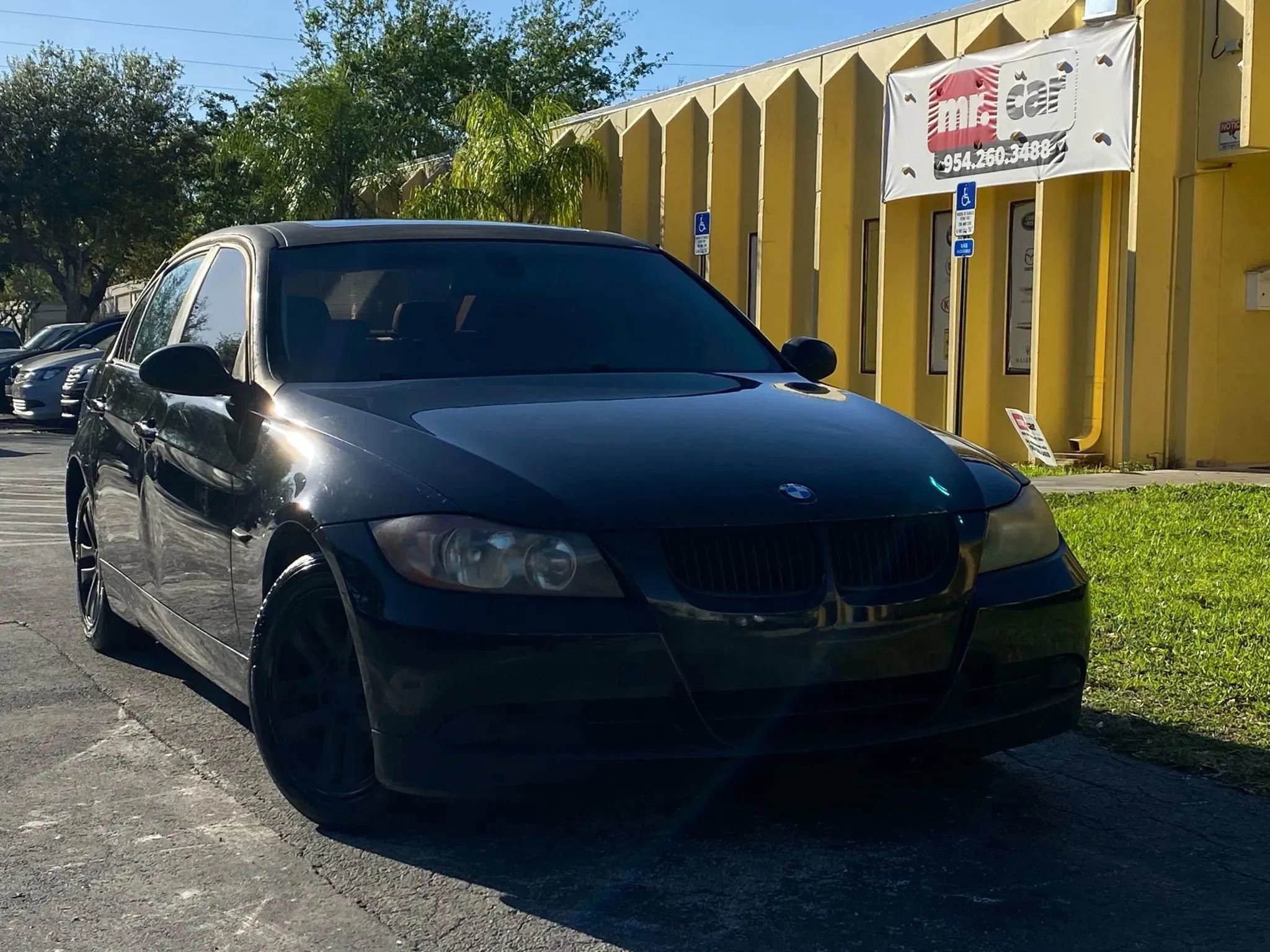 Used 2007 BMW 328i Sedan RWD image 2