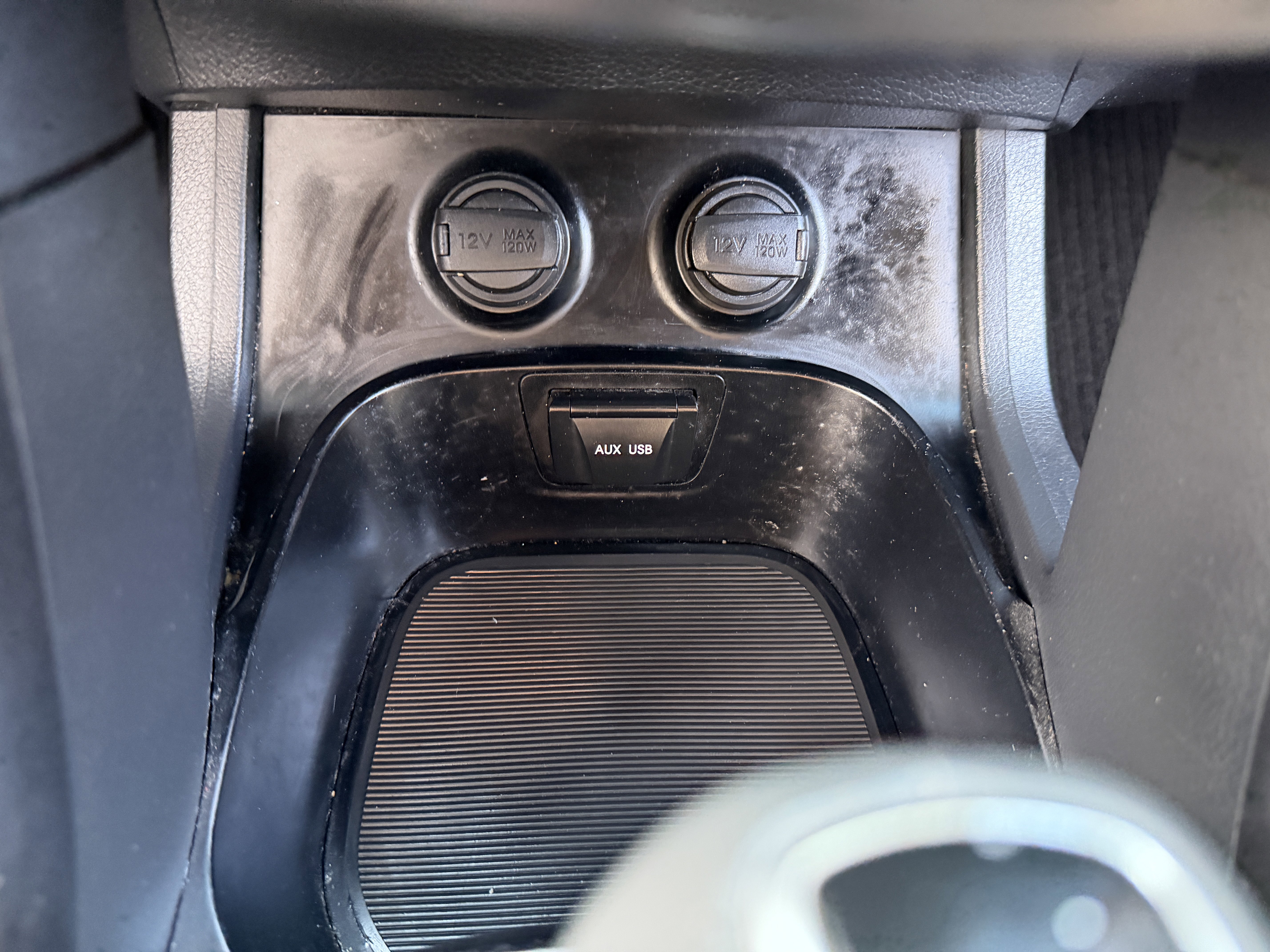 Used 2013 Hyundai Santa Fe Sport 2.0T FWD image 38